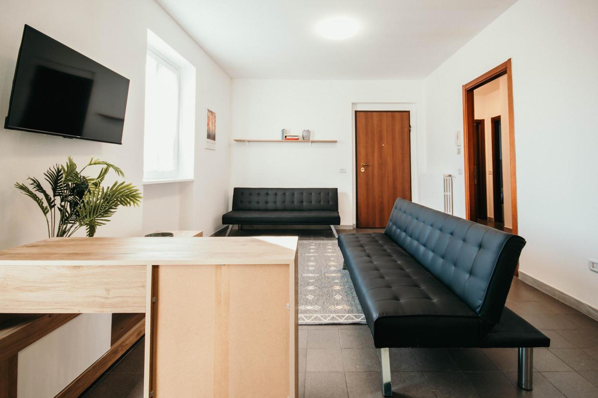 Bigattera Apartments Varese Ruang foto